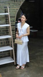 𝑺𝒊𝒍𝒌 𝑺𝒌𝒊𝒓𝒕 (𝑾𝒉𝒊𝒕𝒆) - Ảnh 3